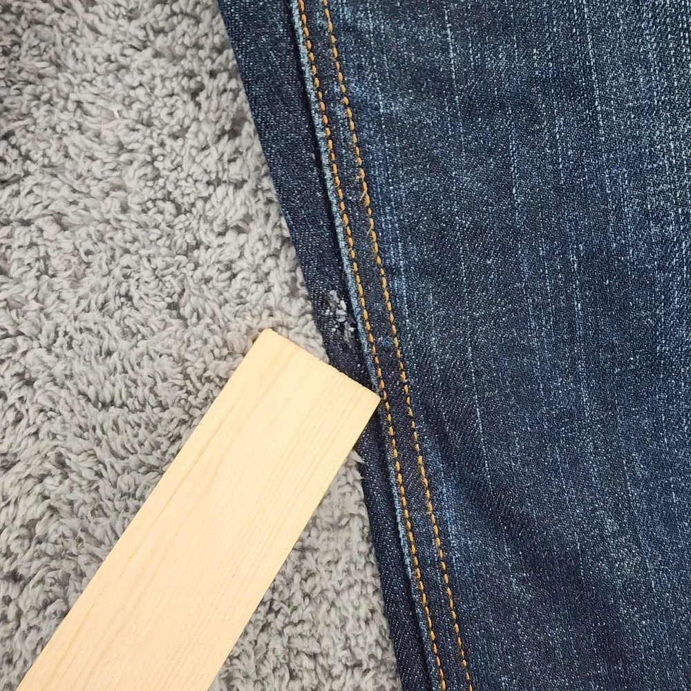 Levis 541 Jeans Mens 39x30 Blue Dark Wash Denim Athletic Taper Stretch [READ]
